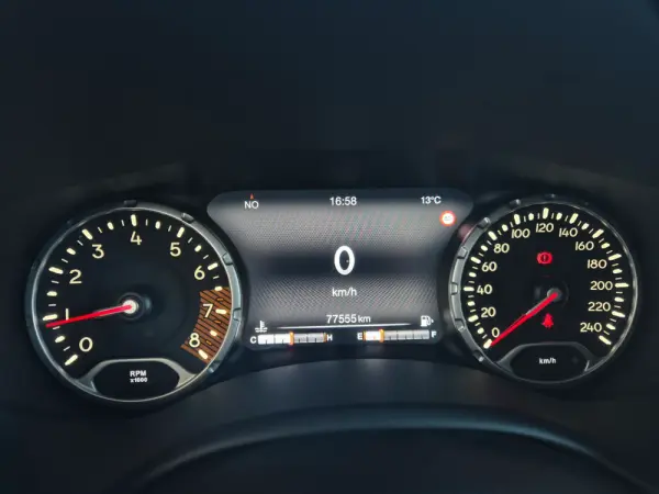 Jeep Renegade 1.0 T Limited 21