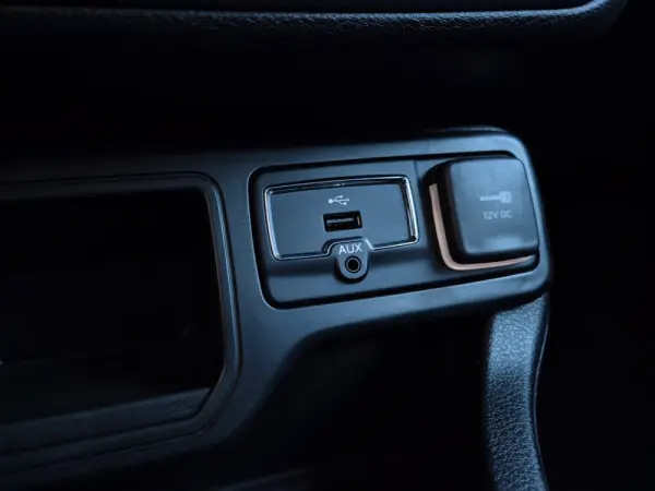 Jeep Renegade 1.0 T Limited 31