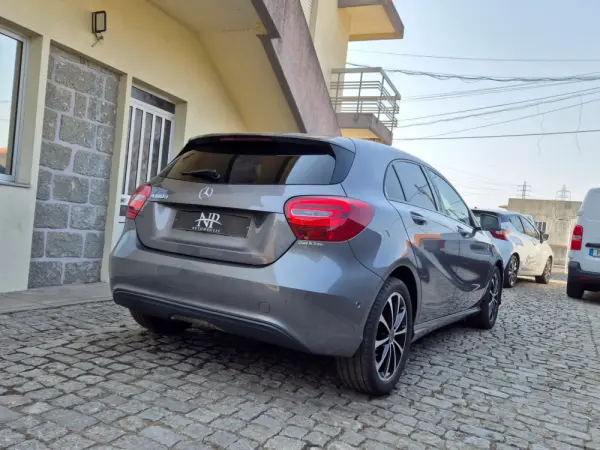 Mercedes-Benz A 180 d Urban Aut. 4