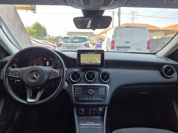Mercedes-Benz A 180 d Urban Aut. 16