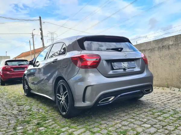 Mercedes-Benz A 180 d AMG Line 2