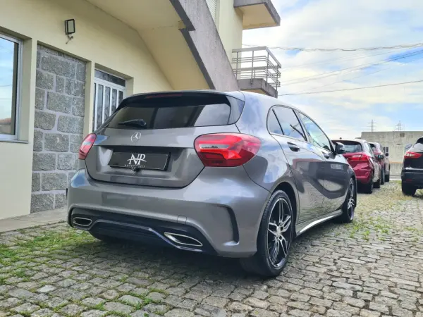 Mercedes-Benz A 180 d AMG Line 4