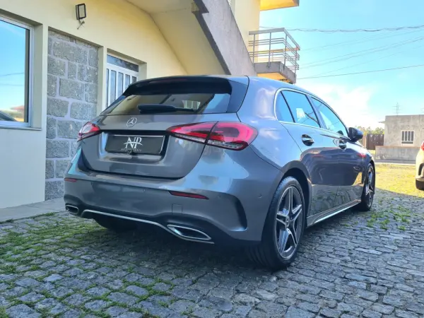 Mercedes-Benz A 180 d AMG Line Aut. 3