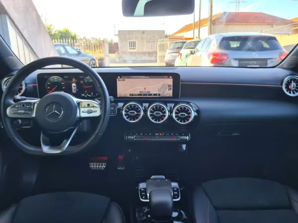 Mercedes-Benz A 180 d AMG Line Aut. 14