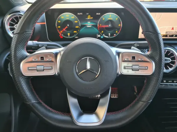 Mercedes-Benz A 180 d AMG Line Aut. 16