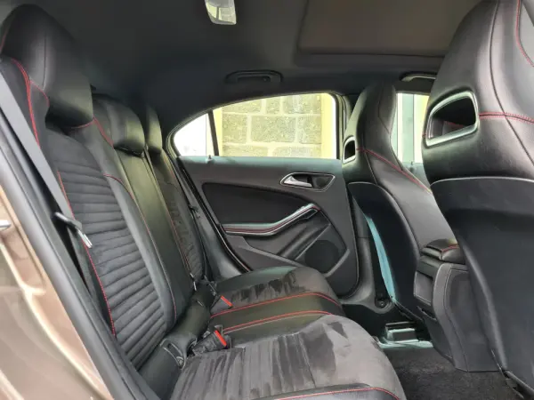 Mercedes-Benz A 180 CDi BE Edition AMG Line 8
