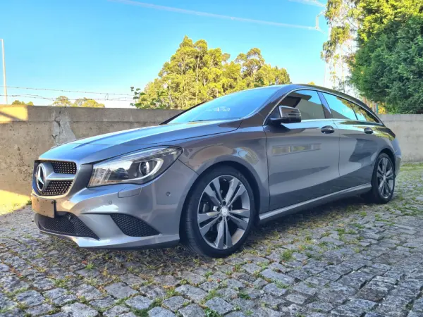 Mercedes-Benz CLA 180 d Shooting Brake 1
