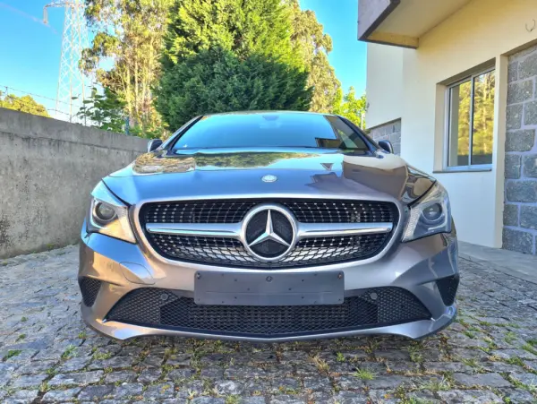 Mercedes-Benz CLA 180 d Shooting Brake 6