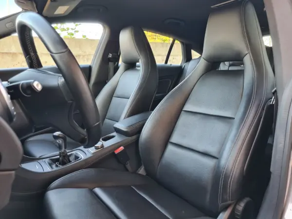 Mercedes-Benz CLA 180 d Shooting Brake 19