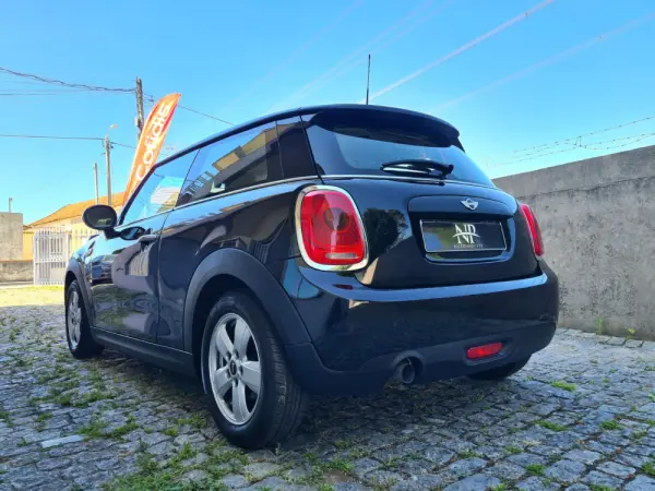 MINI 3 Portas One D 2