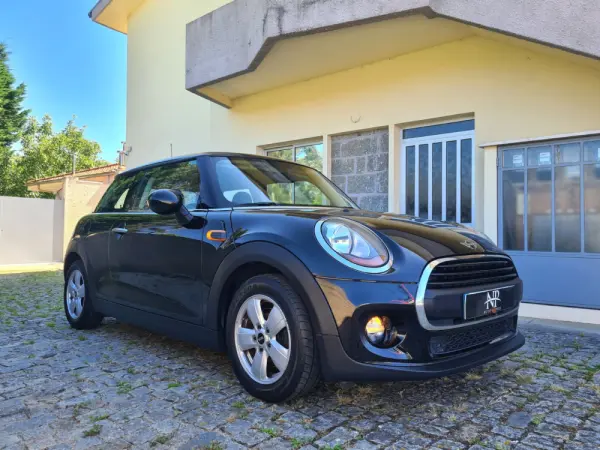 MINI 3 Portas One D 5