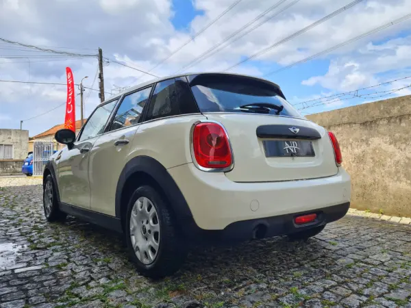 MINI 5 Portas One Standard 2