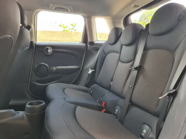 MINI 5 Portas One Standard 11
