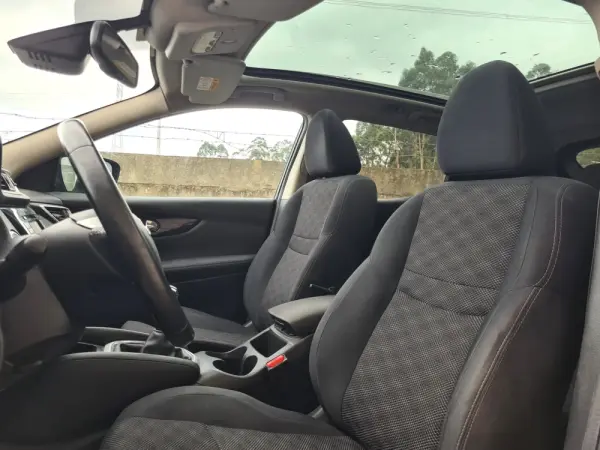 Nissan Qashqai 1.5 dCi 360 13