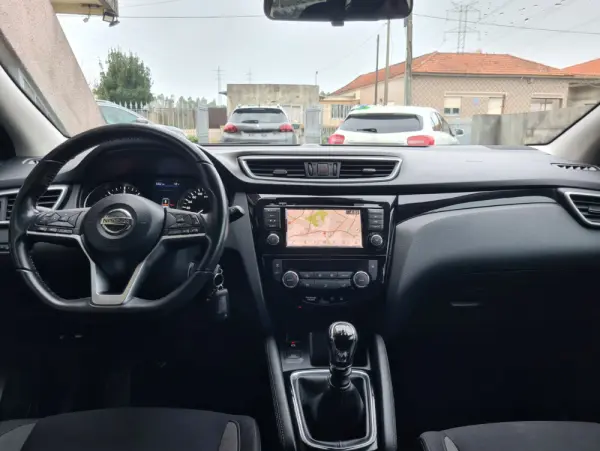 Nissan Qashqai 1.5 dCi N-Connecta 13