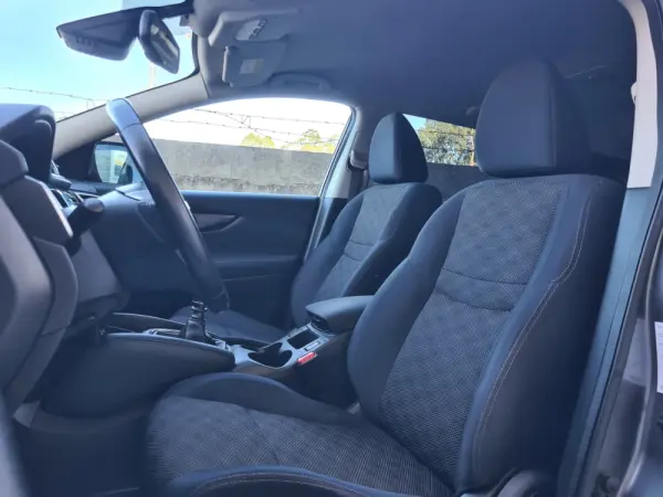 Nissan Qashqai 1.5 dCi Acenta Connect 12