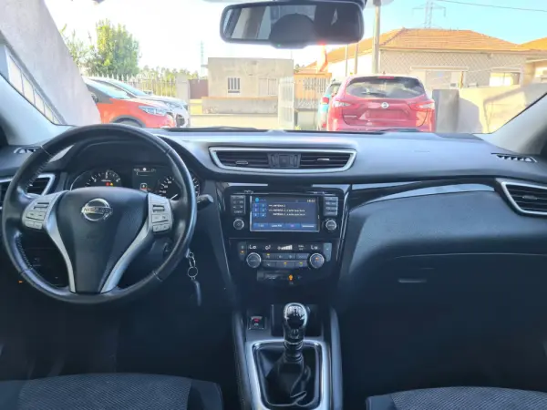 Nissan Qashqai 1.5 dCi Acenta Connect 15