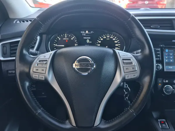 Nissan Qashqai 1.5 dCi Acenta Connect 17