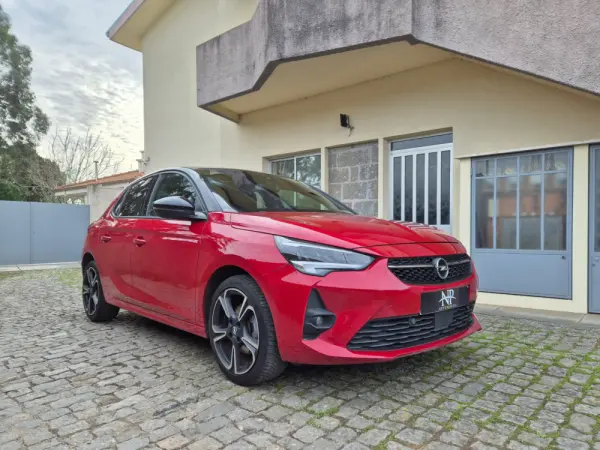 Opel Corsa 1.2 T GS 5