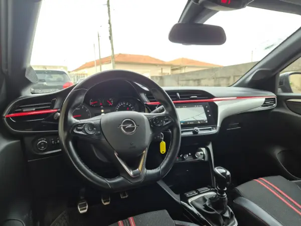Opel Corsa 1.2 T GS 15