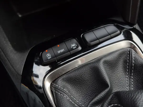 Opel Corsa 1.2 T GS 27