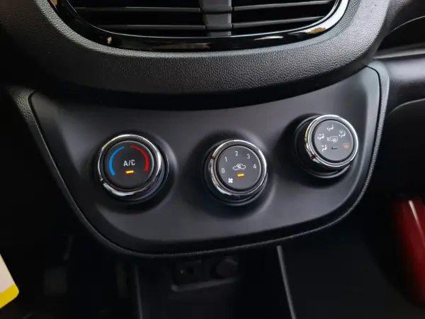 Opel Karl 1.0 22