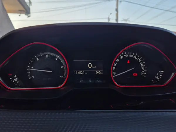 Peugeot 2008 Outro 20