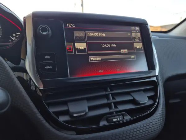 Peugeot 2008 Outro 25