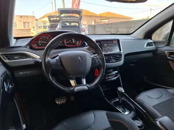 Peugeot 2008 1.5 BlueHDi GT Line EAT6 15
