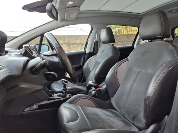 Peugeot 2008 1.6 BlueHDi Crossway 15
