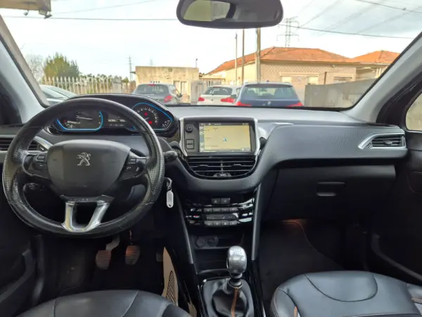 Peugeot 2008 1.6 BlueHDi Crossway 17