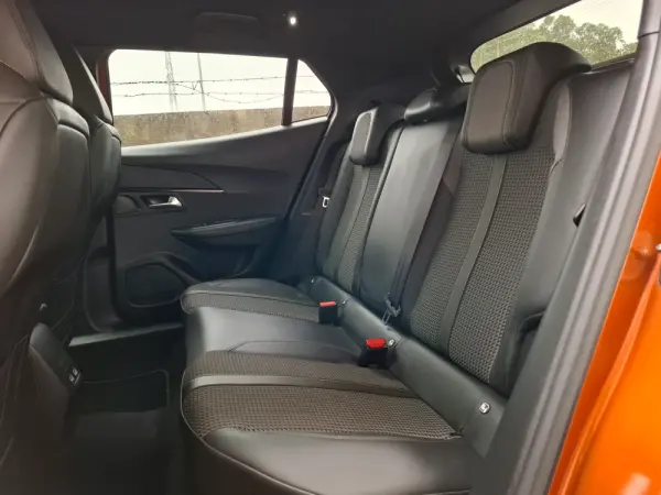 Peugeot 2008 1.2 PureTech GT Line 13