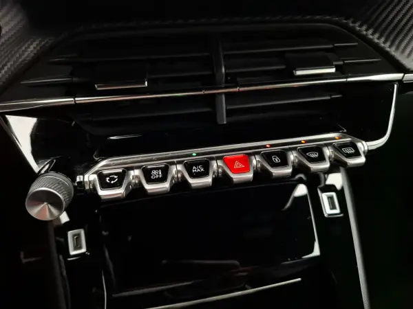 Peugeot 2008 1.2 PureTech GT Line 30