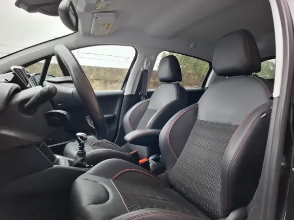 Peugeot 208 1.2 PureTech GT Line 15