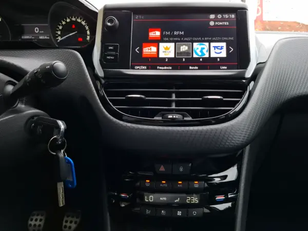 Peugeot 208 1.2 PureTech GT Line 24