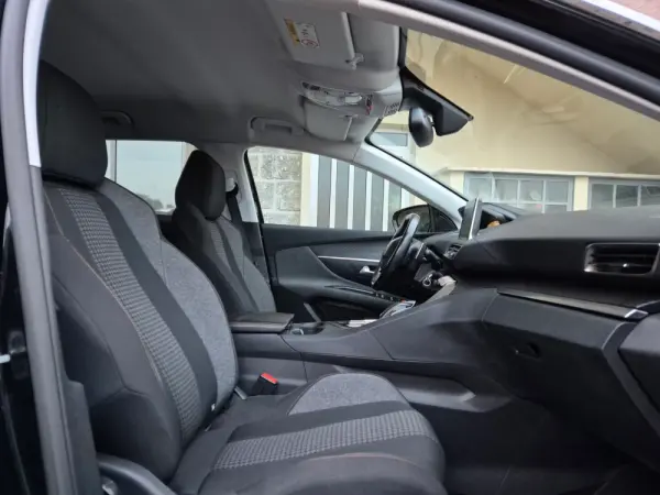 Peugeot 3008 1.5 BlueHDi Allure EAT8 10