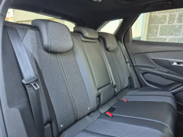 Peugeot 3008 1.6 BlueHDi GT Line 13