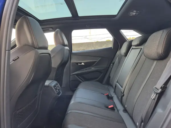 Peugeot 3008 1.6 BlueHDi GT Line 16
