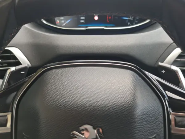 Peugeot 3008 1.6 BlueHDi Allure EAT6 18