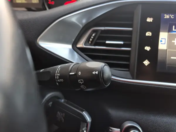 Peugeot 308 1.6 BlueHDi Style 22