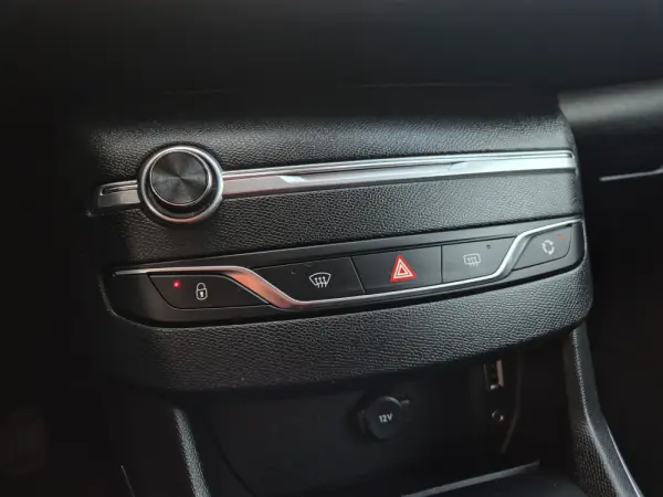 Peugeot 308 1.6 BlueHDi Style 30