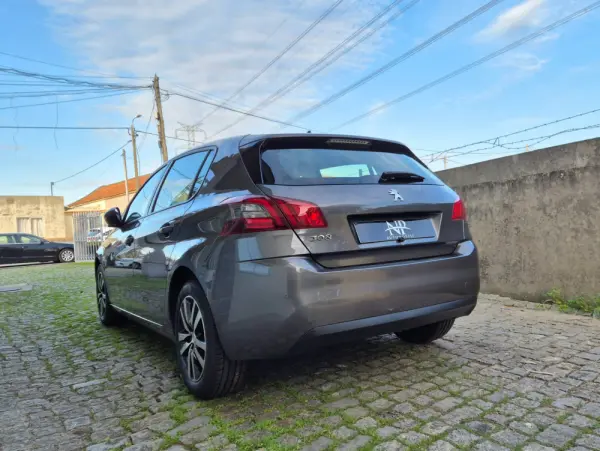 Peugeot 308 1.5 BlueHDi Active EAT8 2