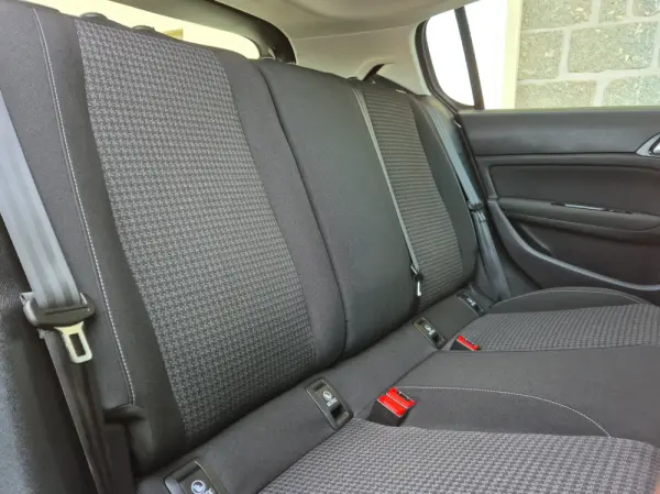 Peugeot 308 1.5 BlueHDi Active EAT8 9