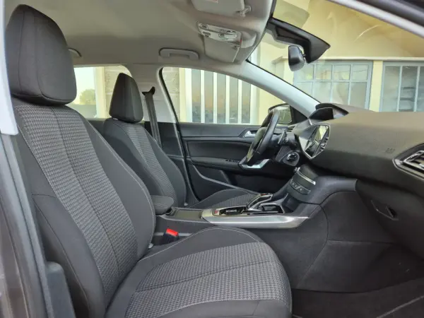 Peugeot 308 1.5 BlueHDi Active EAT8 10
