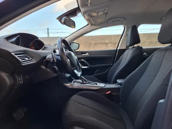 Peugeot 308 1.5 BlueHDi Active EAT8 14