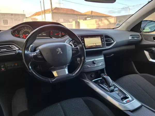 Peugeot 308 1.5 BlueHDi Active EAT8 16
