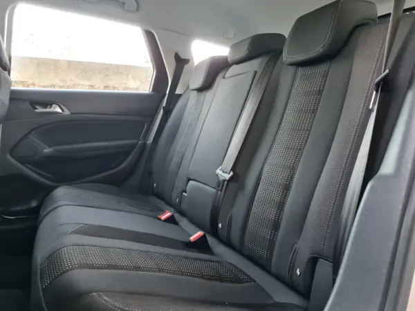 Peugeot 308 SW 1.6 BlueHDi Allure J17 13