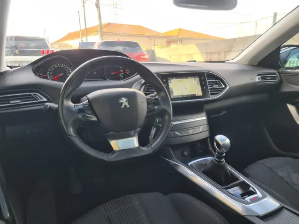 Peugeot 308 SW 1.6 BlueHDi Allure 18