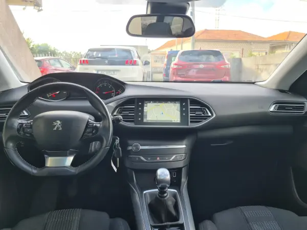 Peugeot 308 SW 1.6 BlueHDi Allure 19