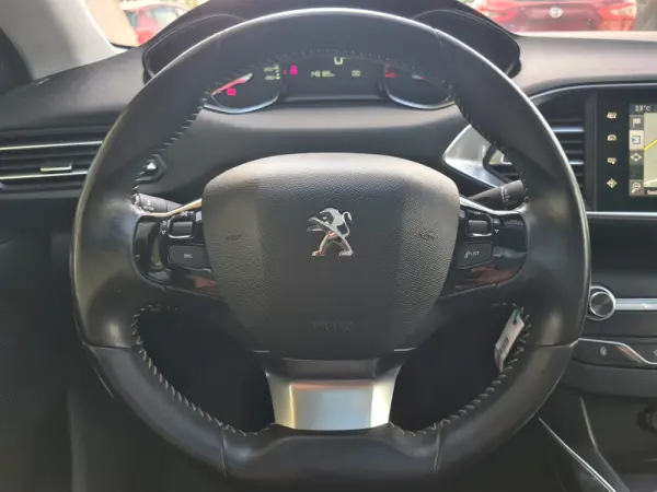 Peugeot 308 SW 1.6 BlueHDi Allure 21